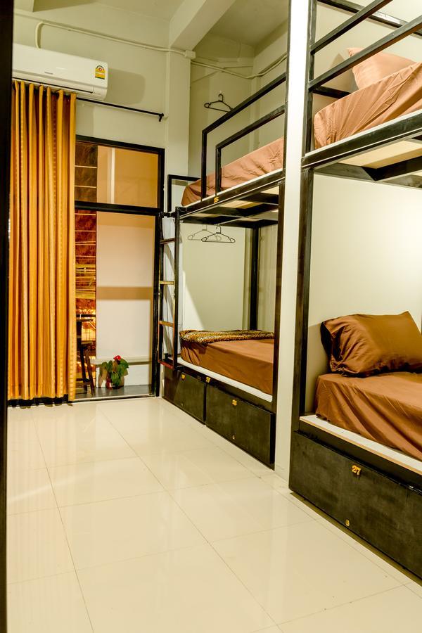 Iris Hostel Chiang Mai Exterior foto